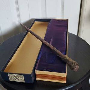Ron's Wand with Ollivander Box